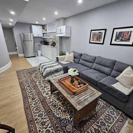 Basement Apartment In Luxury Beach House Toronto Zewnętrze zdjęcie