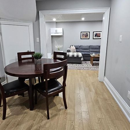 Basement Apartment In Luxury Beach House Toronto Zewnętrze zdjęcie